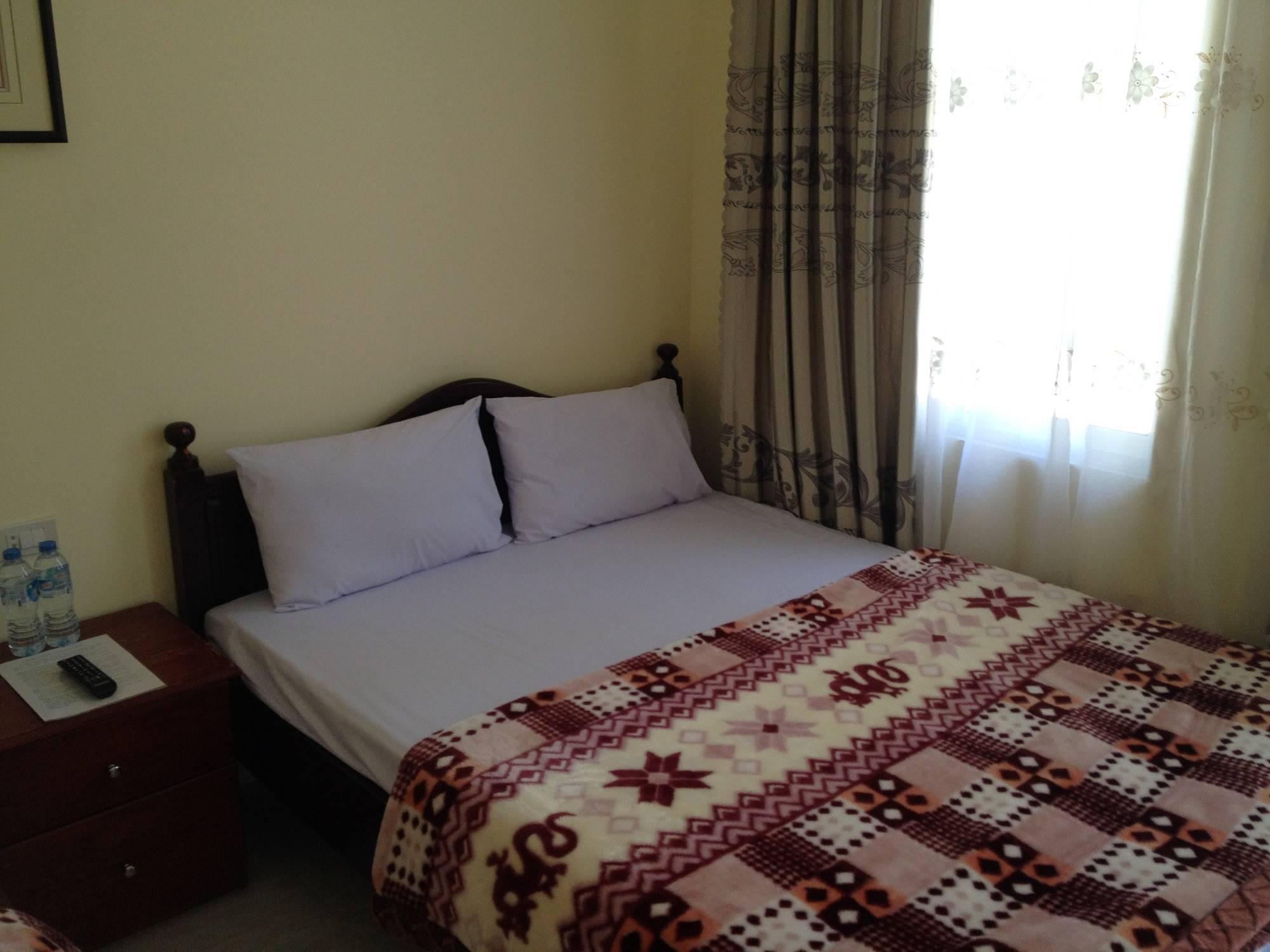 Phuong Hong Guesthouse Da Lat Exterior photo
